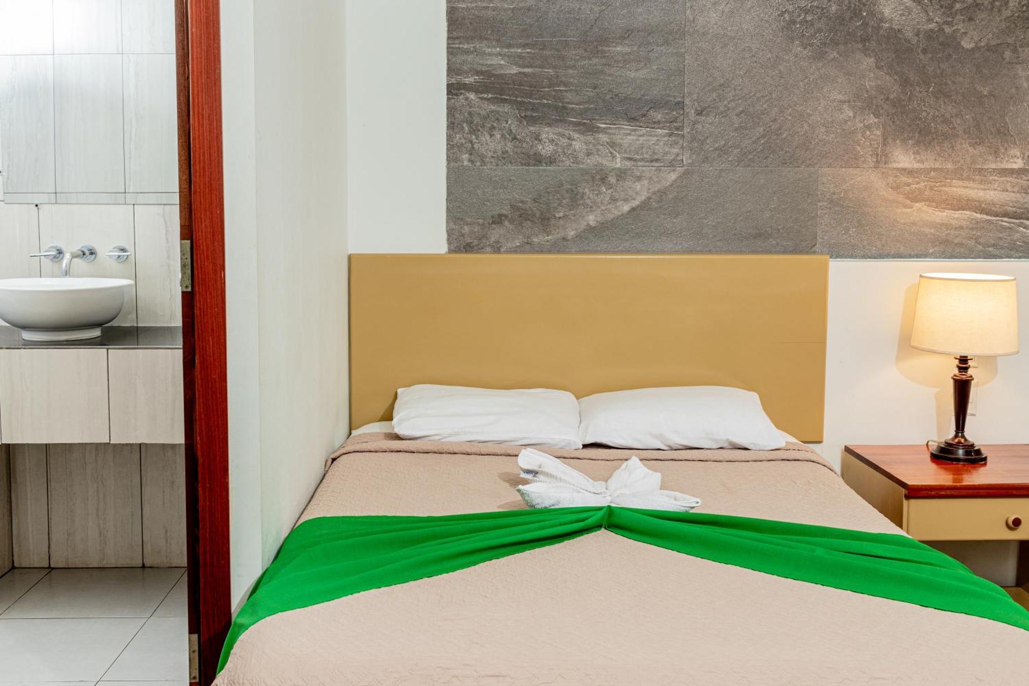 Hotel Casazul フローレス エクステリア 写真